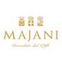 Majani Praliner og Chokolade fra Italien Majani Praliner og Chokolade fra Italien Majani, Emilia Romagna er stadig en af de meget fa virksomheder, der producerer chokolade af ra kakaoboenner og som tidligere udfoerer hvert eneste procestrin in-house. De opskrifter, der er overleveret gennem arhundreder, bevarer altid tradition og smag.
Kultproduktet fra Majani: Den internationalt kendte Fiat lagdelte praline imponerer ikke kun med sit design. Den har 4 lag hasselnoed og mandelcreme.