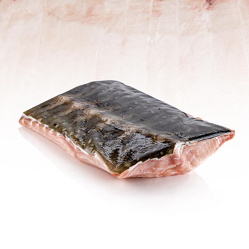 Filet d`esturgeon d`elevage (Acipenser transmontanus), avec peau - environ 3,5kg - vide