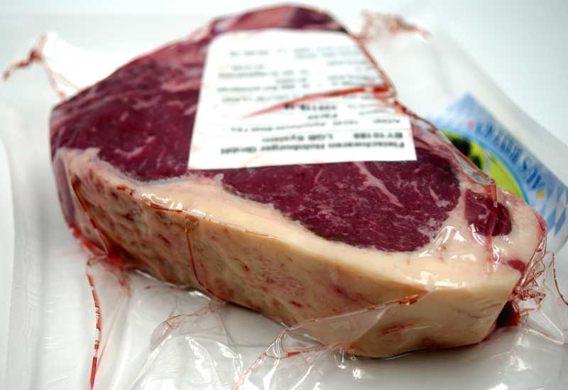 Porterhouse Steak 25 hari kering berumur dari lembu Bavaria, daging lembu, daging dari Jerman - lebih kurang 0.7 kg - vakum