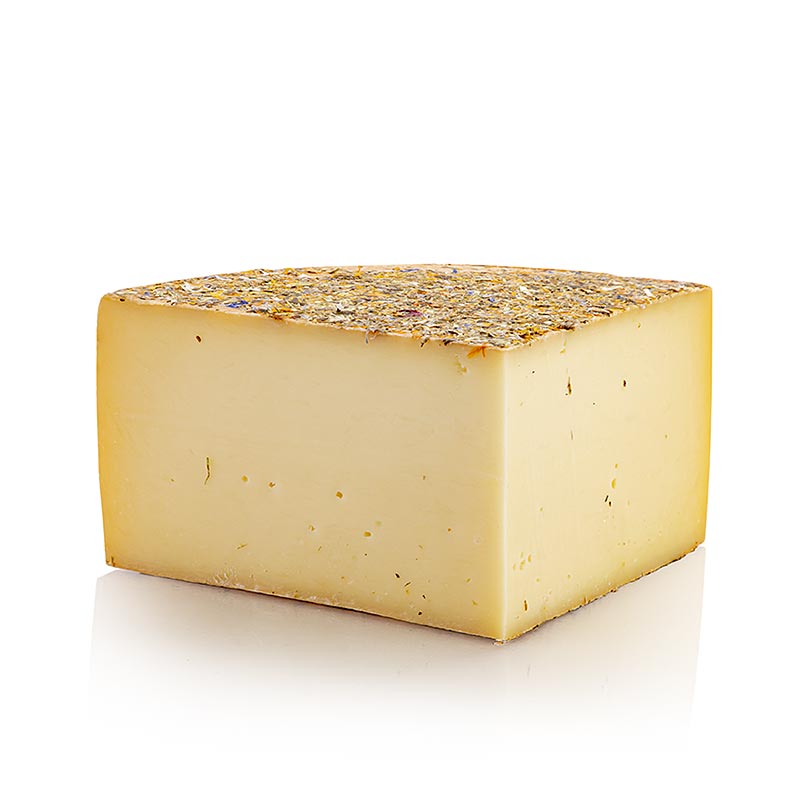 Hayflower cheese, Austrian hard cheese, 1 / 4 wheel - approx. 1.5 kg - foil